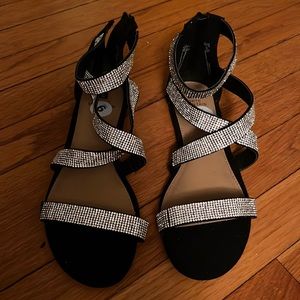 Black Sandals with rhinestones size 9